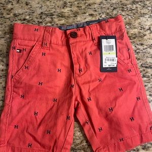 Brand new boys Tommy Hilfiger shorts size 4T. Has the adjustable straps inside.